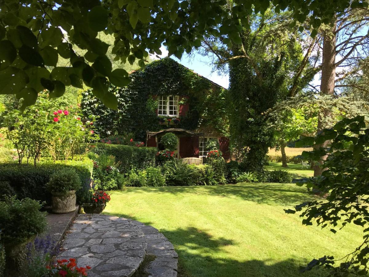 Bed & Breakfast Le Moulin Neuf Saint-Alvere Bagian luar foto