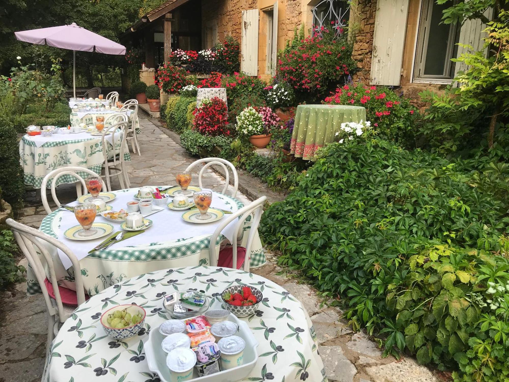 Bed & Breakfast Le Moulin Neuf Saint-Alvere Bagian luar foto